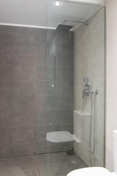 Academy Elegant #102 Apartment *