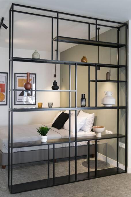 Academy Elegant #102 * Афины